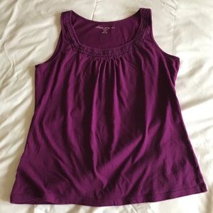 Eddie Bauer Sleeveless Top — Size Medium
